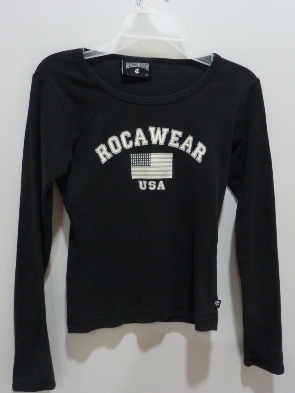 Vintage Y2K Rocawear LONG SLEEVE  T Shirt Women’s Size M  Crop Style MADE IN USA